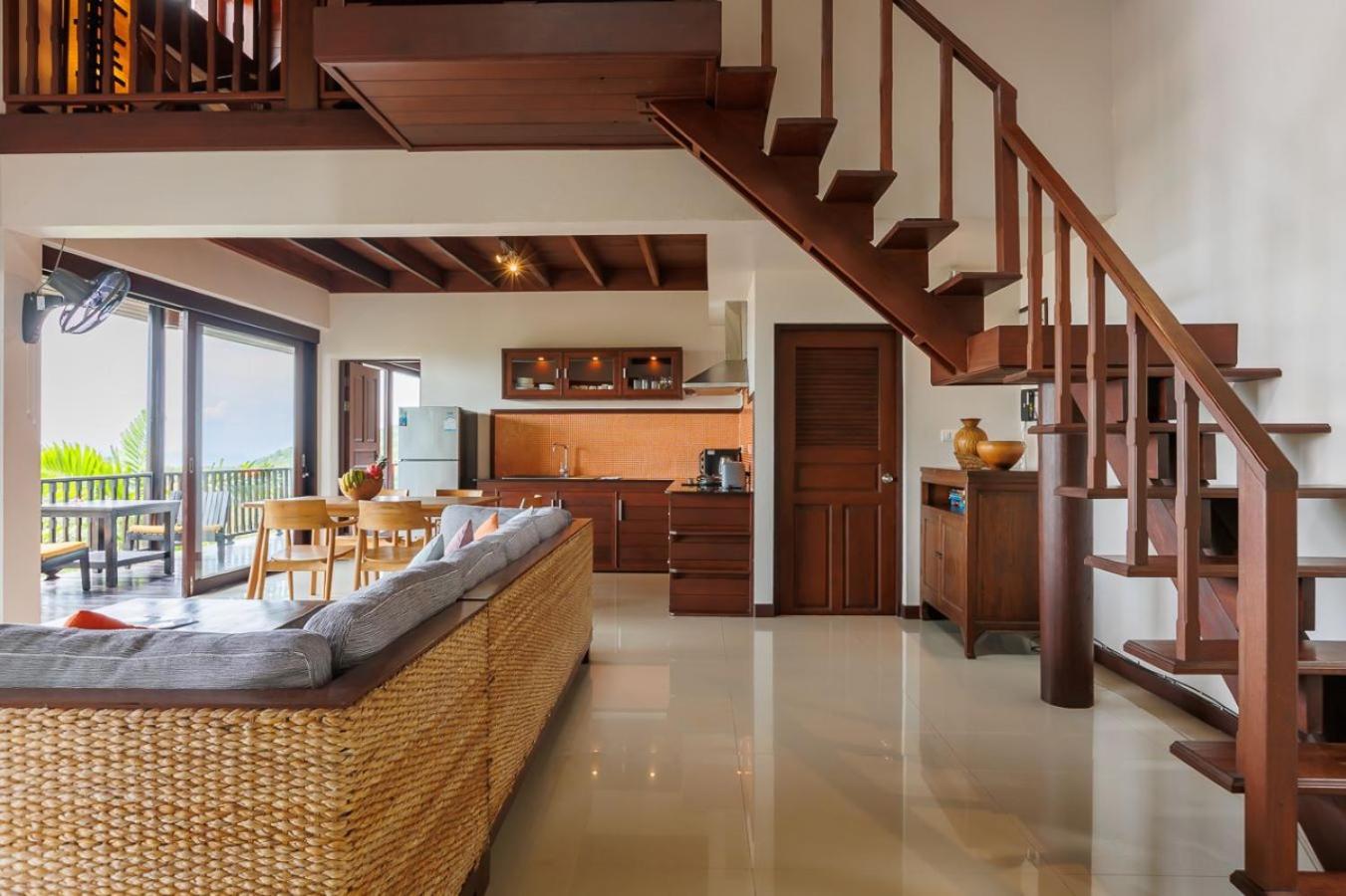 Baan Suay หาดสลัด