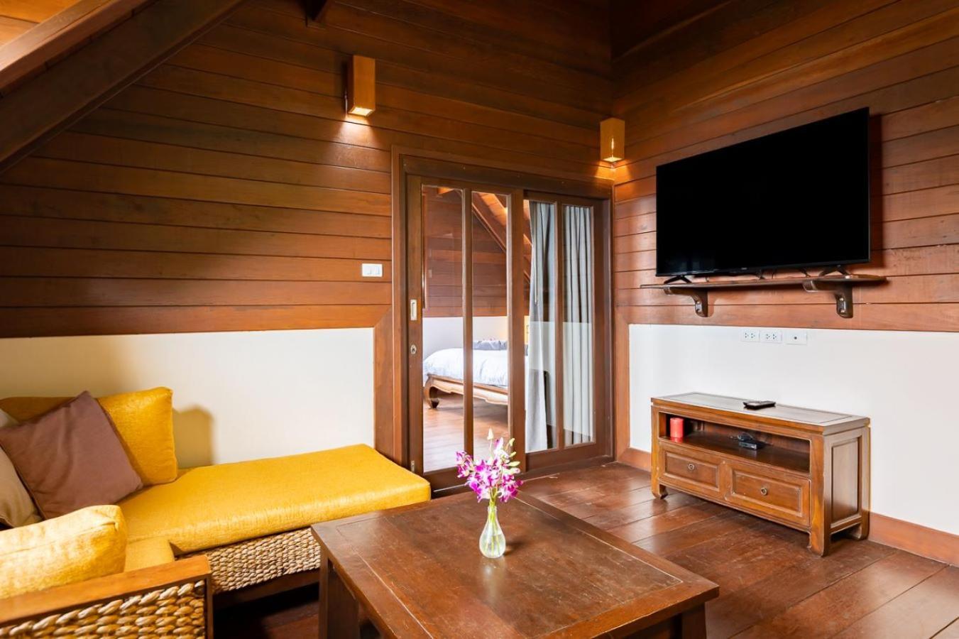 Baan Suay Villa *